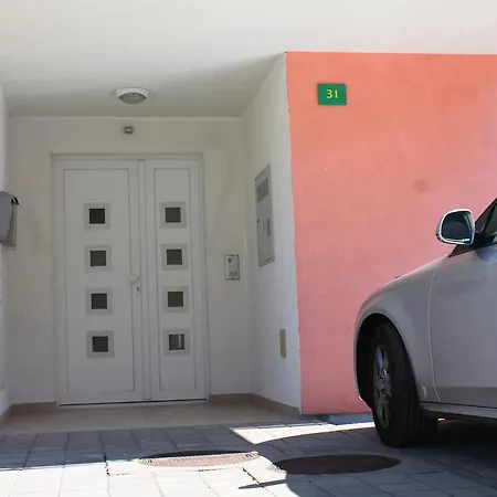 Pannonia Apartman *